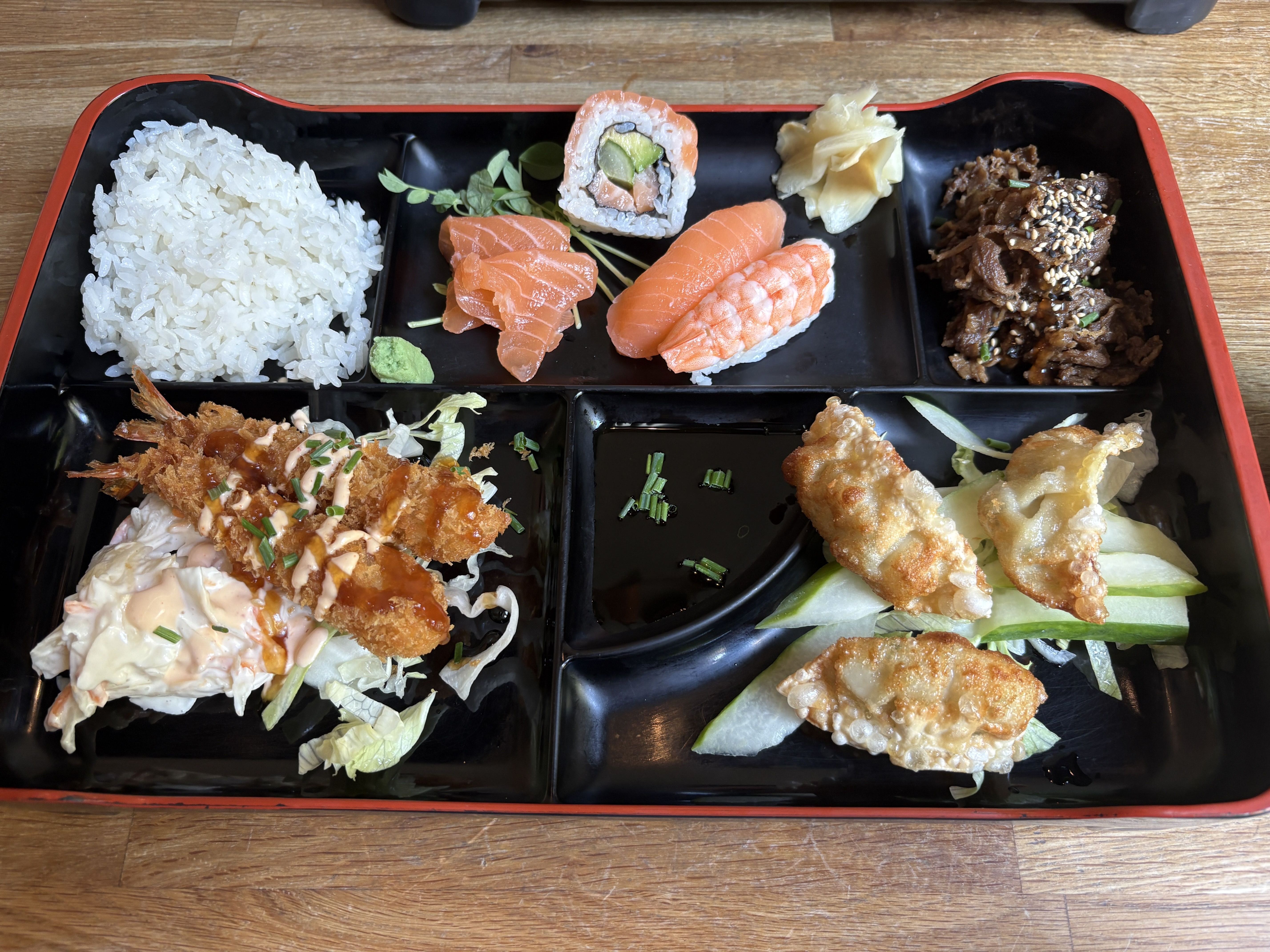 Ioana先生に連れて行ってもらった日本食