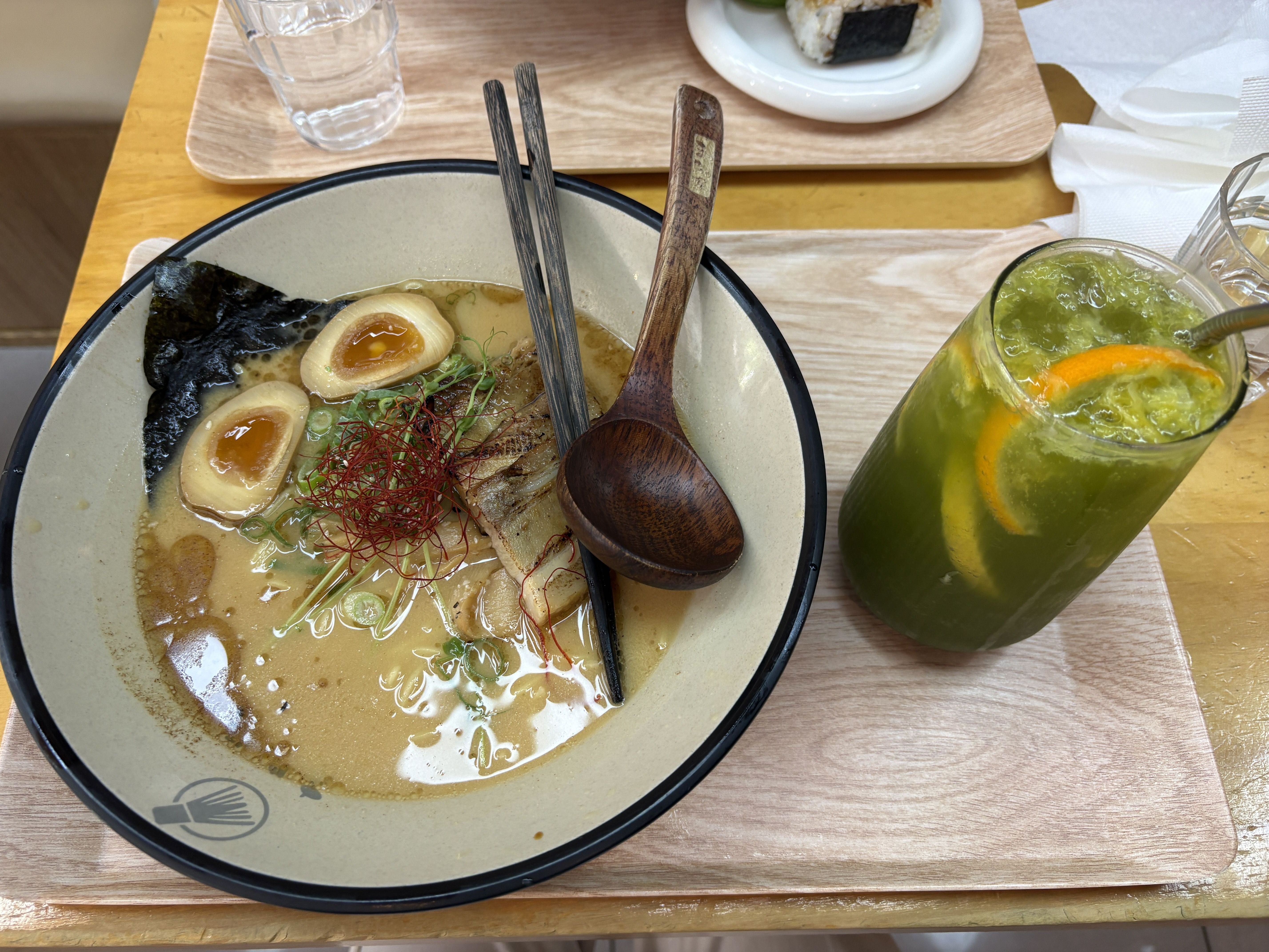 Ioana先生に連れて行ってもらったラーメン